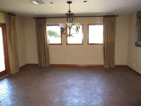 5850 N 46th St, Phoenix, AZ 85018 photo 8