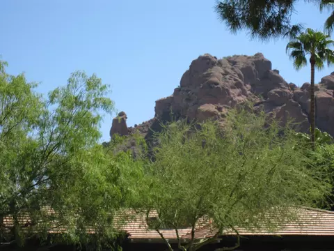 5850 N 46th St, Phoenix, AZ 85018 photo 1