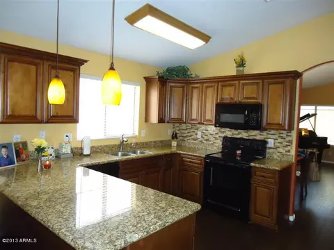 10852 E Diamond Ave, Mesa, AZ 85208 photo 2