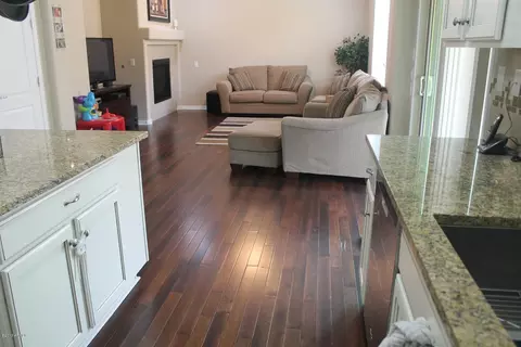 3842 E Cat Balue Dr, Phoenix, AZ 85050 photo 2