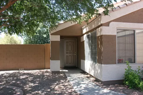 1743 E Horseshoe Ave, Gilbert, AZ 85296 photo 4