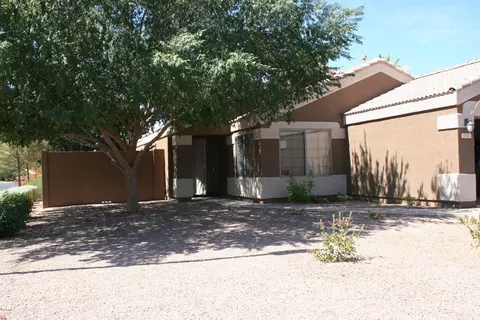 1743 E Horseshoe Ave, Gilbert, AZ 85296 photo 2