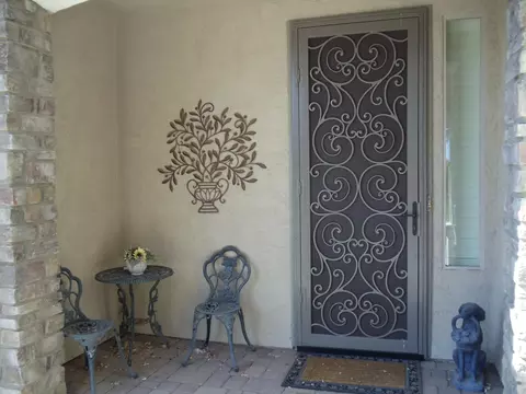 4211 E Carob Dr, Gilbert, AZ 85298 photo 2