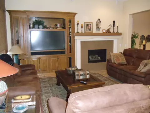 4211 E Carob Dr, Gilbert, AZ 85298 photo 8