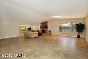 321 E Wagon Wheel Dr, Phoenix, AZ 85020 photo 3