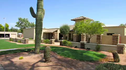 2035 E Redmon Dr, Tempe, AZ 85283 photo 1