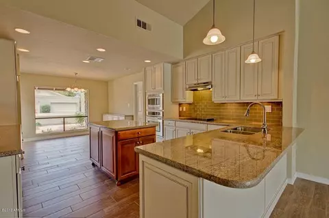 2035 E Redmon Dr, Tempe, AZ 85283 photo 15