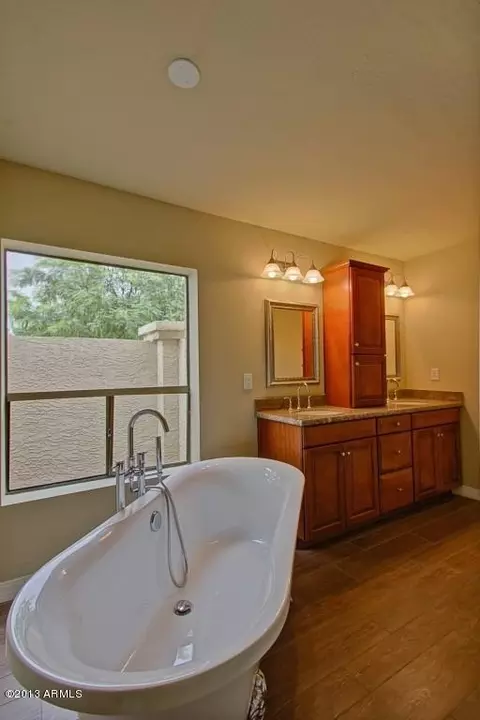 2035 E Redmon Dr, Tempe, AZ 85283 photo 10