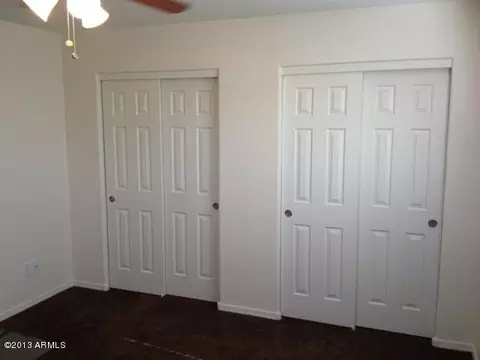 8016 S 2nd Dr, Phoenix, AZ 85041 photo 16