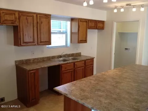 8016 S 2nd Dr, Phoenix, AZ 85041 photo 9