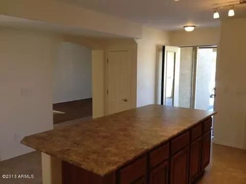 8016 S 2nd Dr, Phoenix, AZ 85041 photo 7