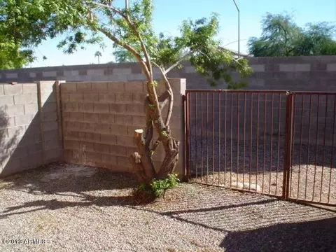 1439 E Knoll Cir, Mesa, AZ 85203 photo 9