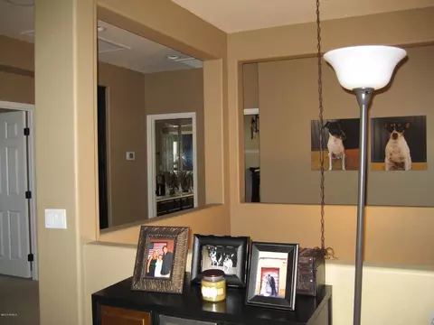 3971 E Crest Ln, Phoenix, AZ 85050 photo 22