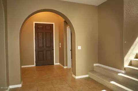 3971 E Crest Ln, Phoenix, AZ 85050 photo 2