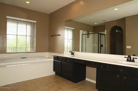 3971 E Crest Ln, Phoenix, AZ 85050 photo 26