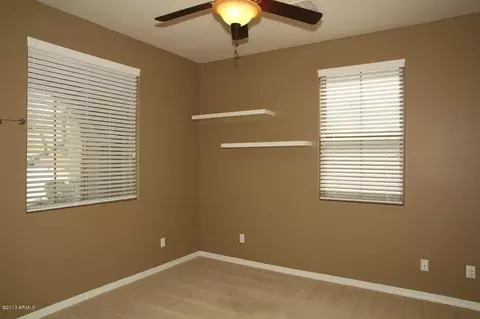 3971 E Crest Ln, Phoenix, AZ 85050 photo 14