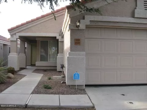 3034 E Blackhawk Dr, Phoenix, AZ 85050 photo 2