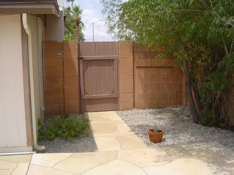 3939 E Sunnyside Dr, Phoenix, AZ 85028 photo 22