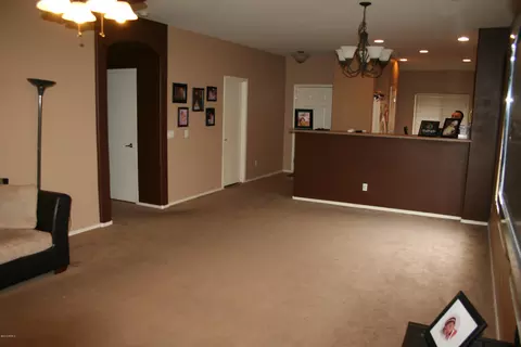 10219 E Kilarea Ave, Mesa, AZ 85209 photo 3