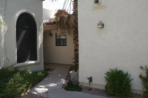 1906 E Sunburst Ln, Tempe, AZ 85284 photo 19
