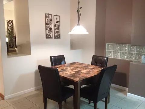 1906 E Sunburst Ln, Tempe, AZ 85284 photo 4