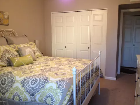 1906 E Sunburst Ln, Tempe, AZ 85284 photo 14