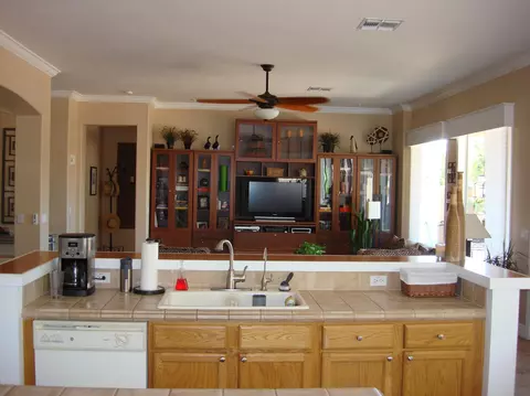 3554 E Parkview Dr, Gilbert, AZ 85295 photo 9