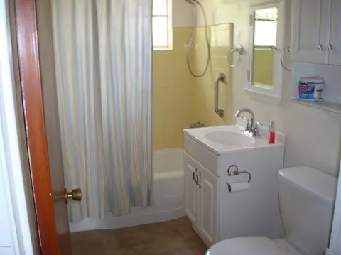 1702 E Pleasant Ln, Phoenix, AZ 85040 photo 5