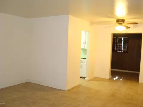 1702 E Pleasant Ln, Phoenix, AZ 85040 photo 2