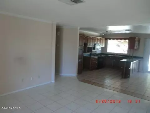 753 E Huber St, Mesa, AZ 85203 photo 2