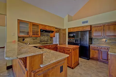 1941 E Citation Ln, Tempe, AZ 85284 photo 15