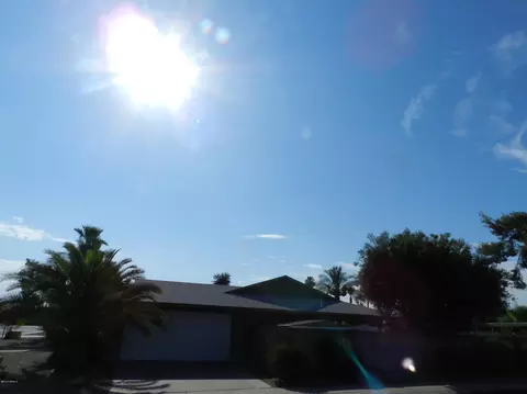 301 Eugie Ave, Phoenix, AZ 85022 photo 4