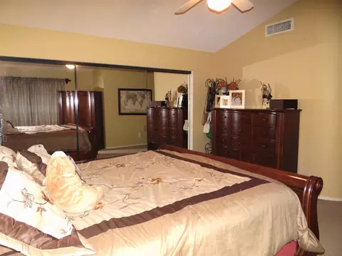 3222 E Topeka Dr, Phoenix, AZ 85050 photo 13