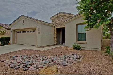 4273 E Azalea Dr, Gilbert, AZ 85298 photo 2