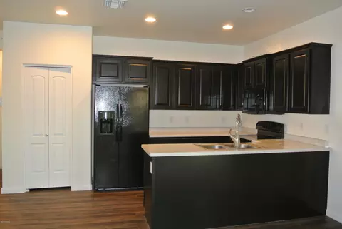 1503 E Apollo Rd, Phoenix, AZ 85042 photo 3