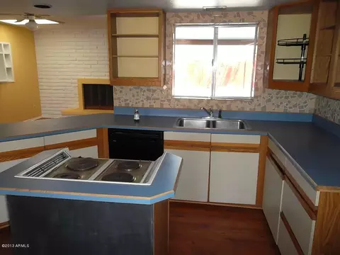 2820 E Surrey Ave, Phoenix, AZ 85032 photo 2