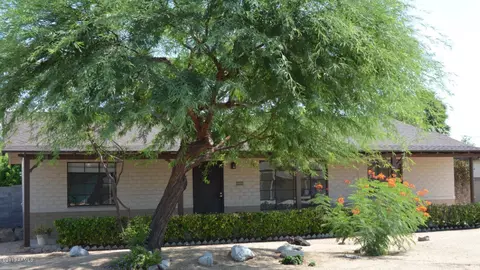 4013 E Turney Ave, Phoenix, AZ 85018 photo 2