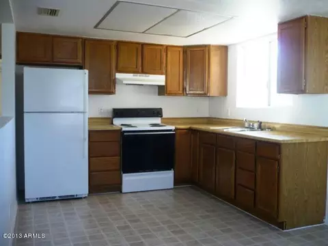 215 W 17th Ave, Apache Junction, AZ 85120 photo 3