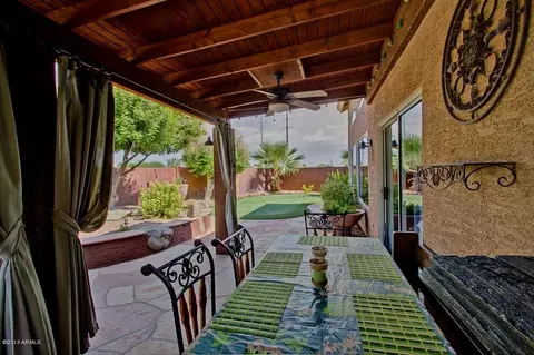 561 S Peppertree Dr, Gilbert, AZ 85296 photo 28