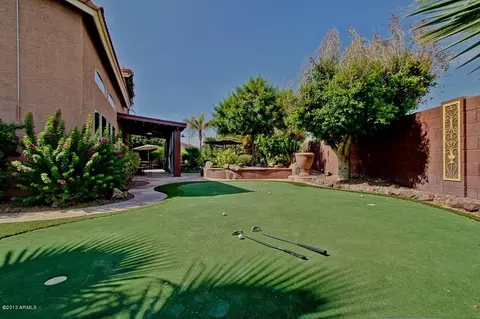 561 S Peppertree Dr, Gilbert, AZ 85296 photo 24