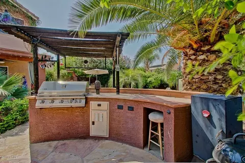 561 S Peppertree Dr, Gilbert, AZ 85296 photo 15
