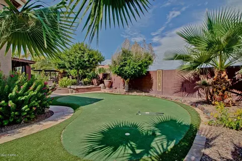 561 S Peppertree Dr, Gilbert, AZ 85296 photo 23