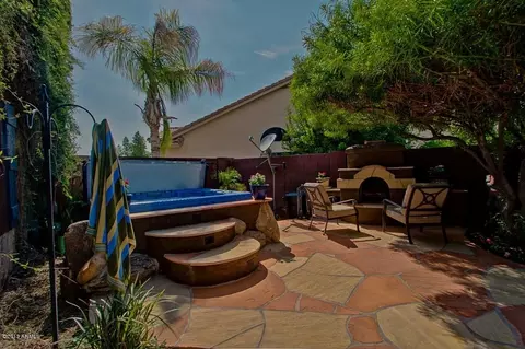 561 S Peppertree Dr, Gilbert, AZ 85296 photo 12
