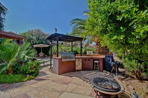561 S Peppertree Dr, Gilbert, AZ 85296 photo 16