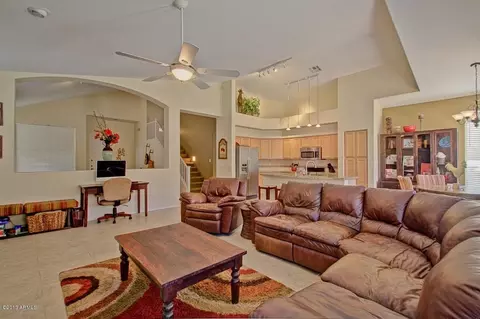 2028 E Creedance Blvd, Phoenix, AZ 85024 photo 9