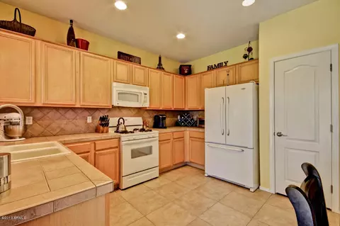 3725 E Derringer Way, Gilbert, AZ 85297 photo 8