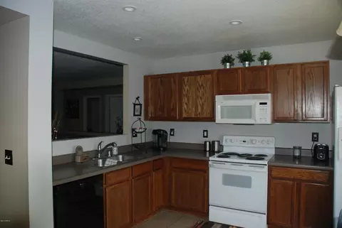 3038 W Roberta Dr, Phoenix, AZ 85083 photo 4