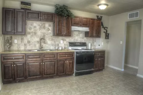 1918 E Wier Ave, Phoenix, AZ 85040 photo 4