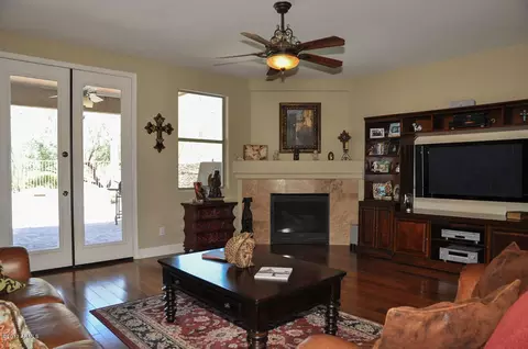1904 E Parkside Ln, Phoenix, AZ 85024 photo 9