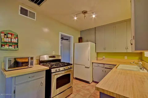 2511 E Flower St, Phoenix, AZ 85016 photo 10